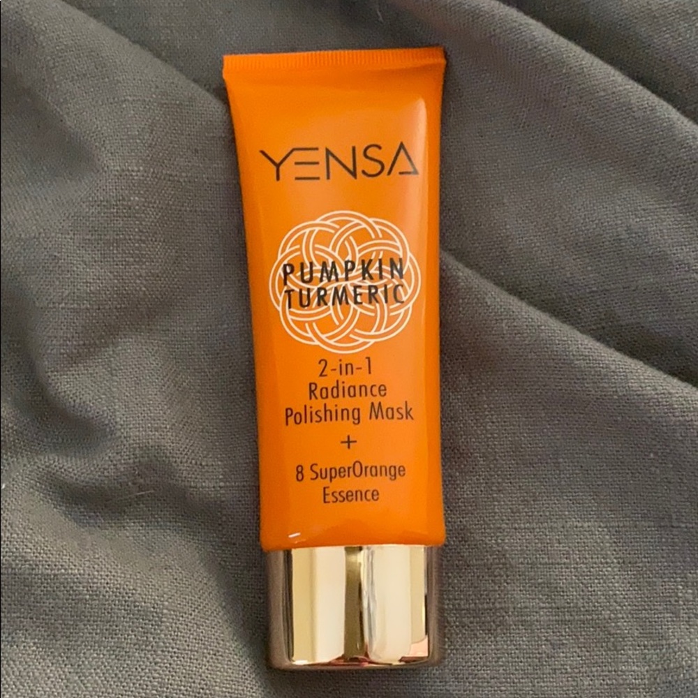 Tends 2-in-1 radiance polishing mask